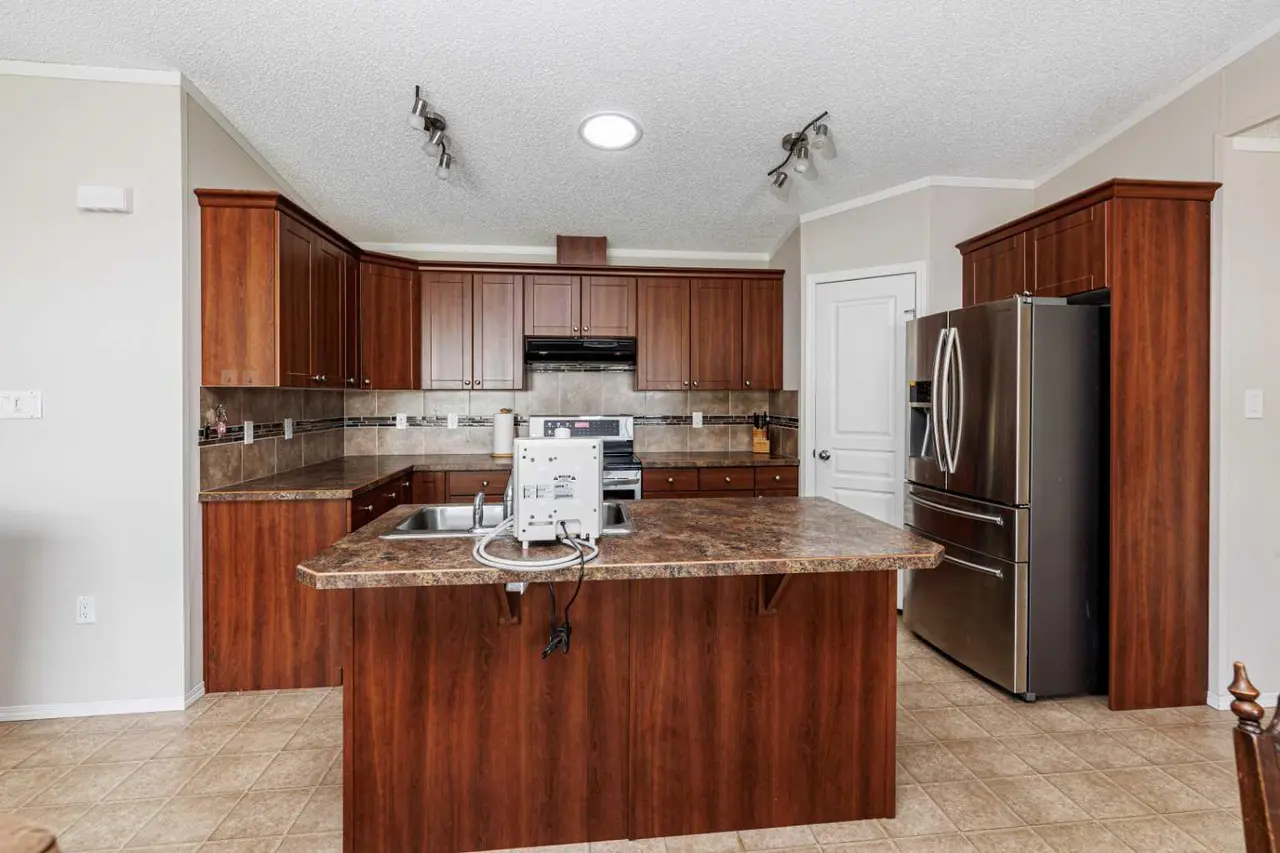 98, 15 Mackenzie Ranch Way 