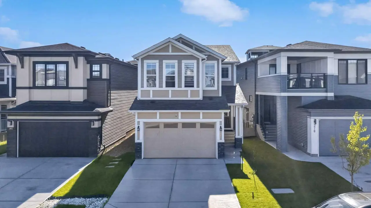 274 Lucas Place NW