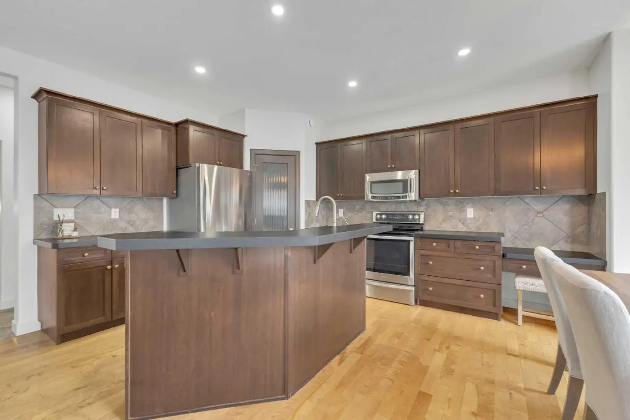 132 Ingle Close 