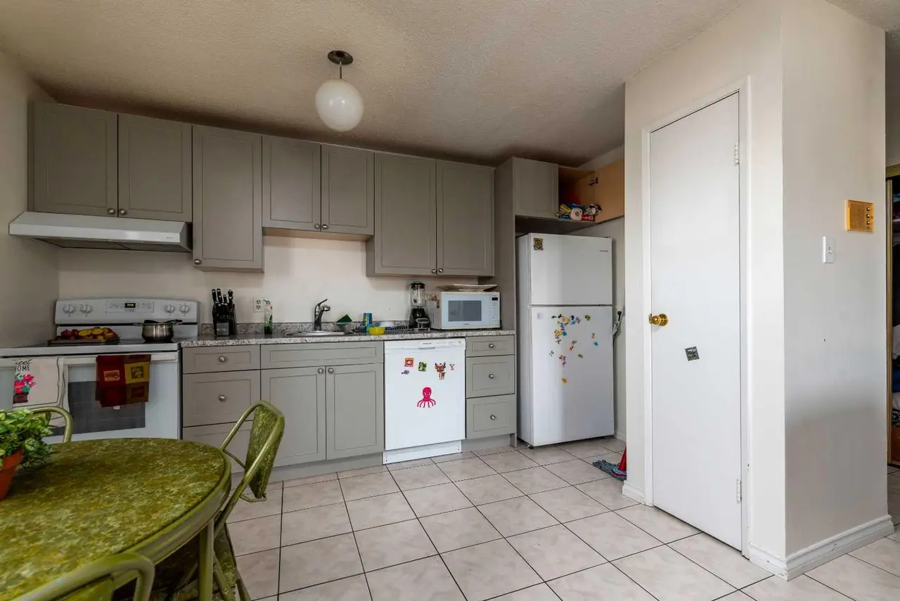 109B, 3007 57A Avenue 