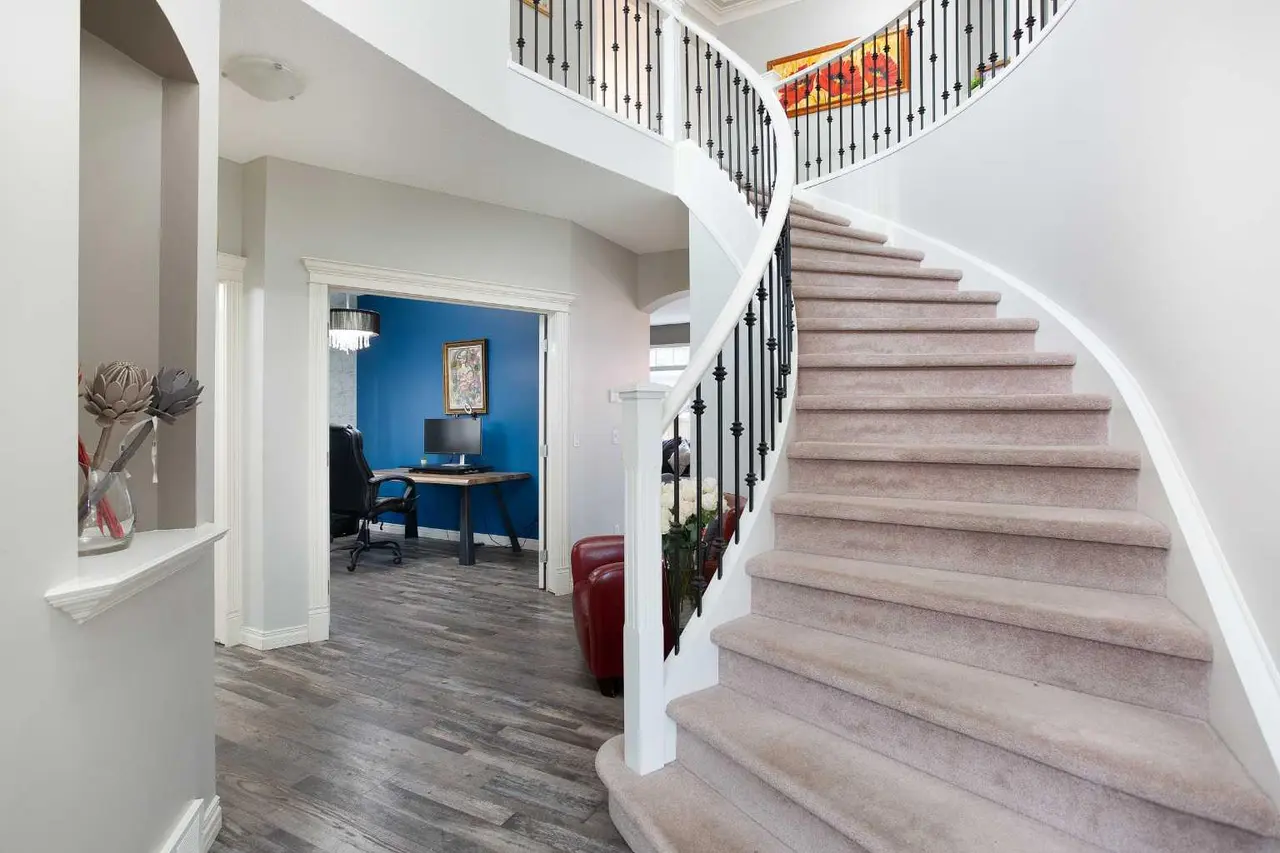 90 Discovery Ridge Road SW