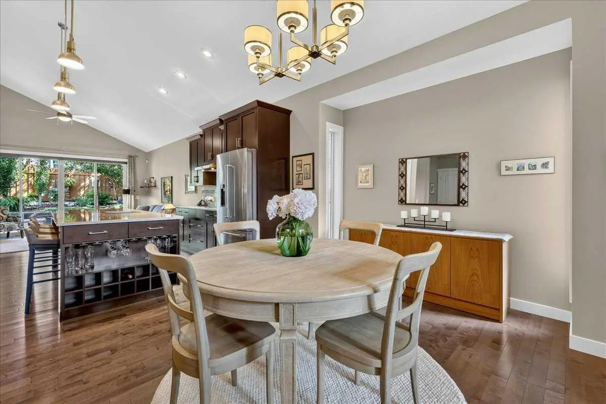 295 Tremblant Way SW