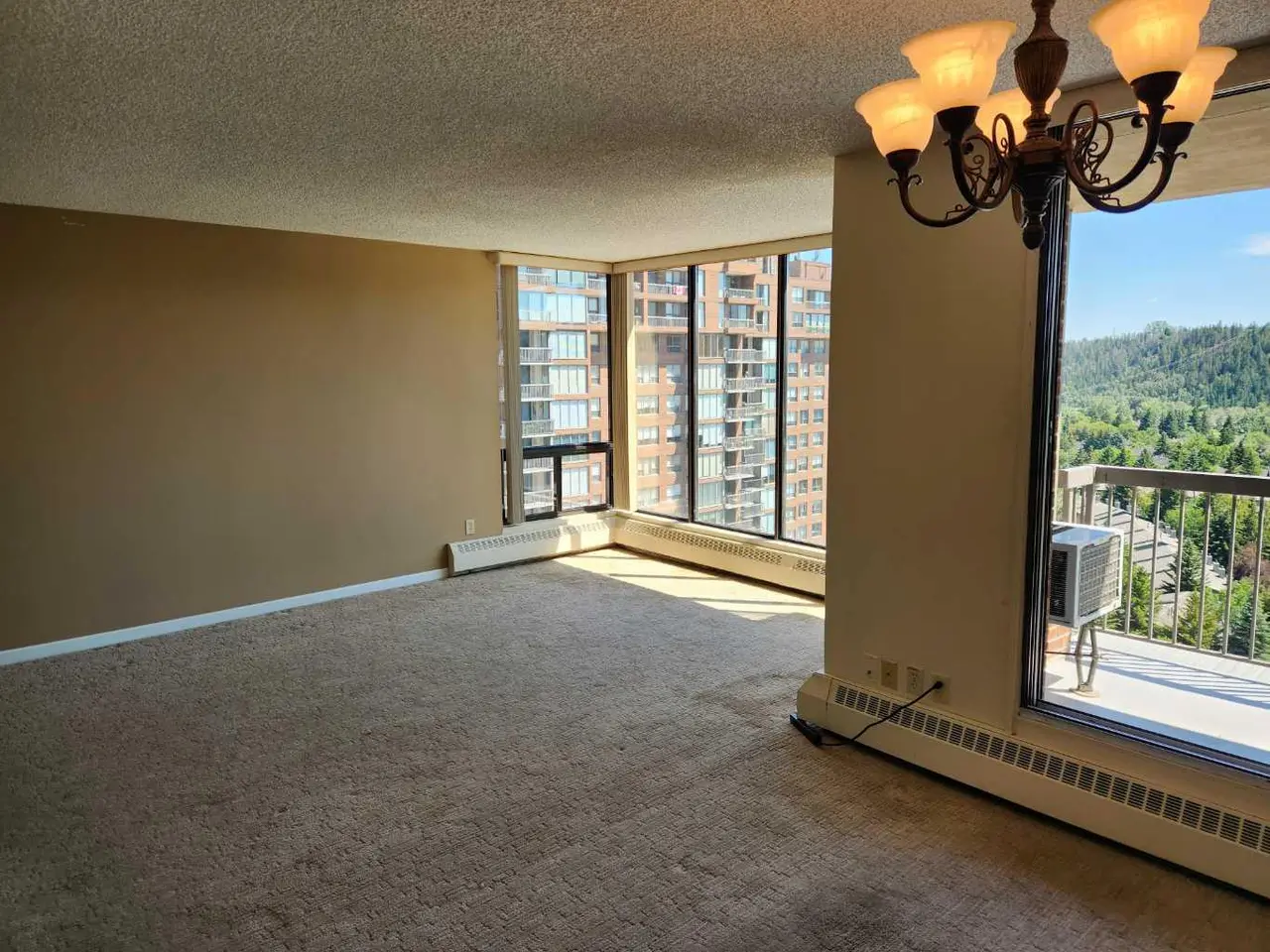 1806, 80 Point Mckay Crescent NW