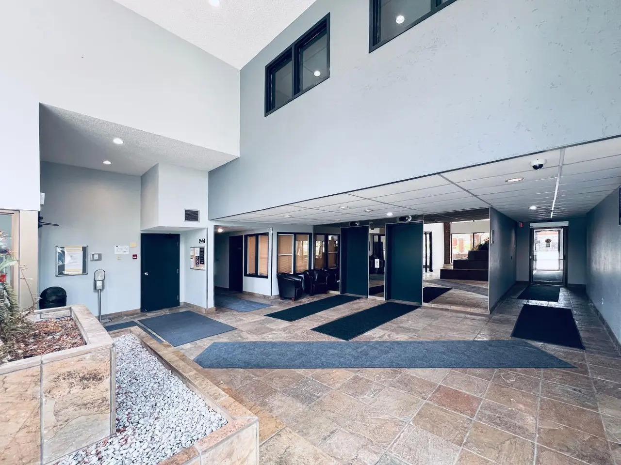 114, 550 Westwood Drive SW
