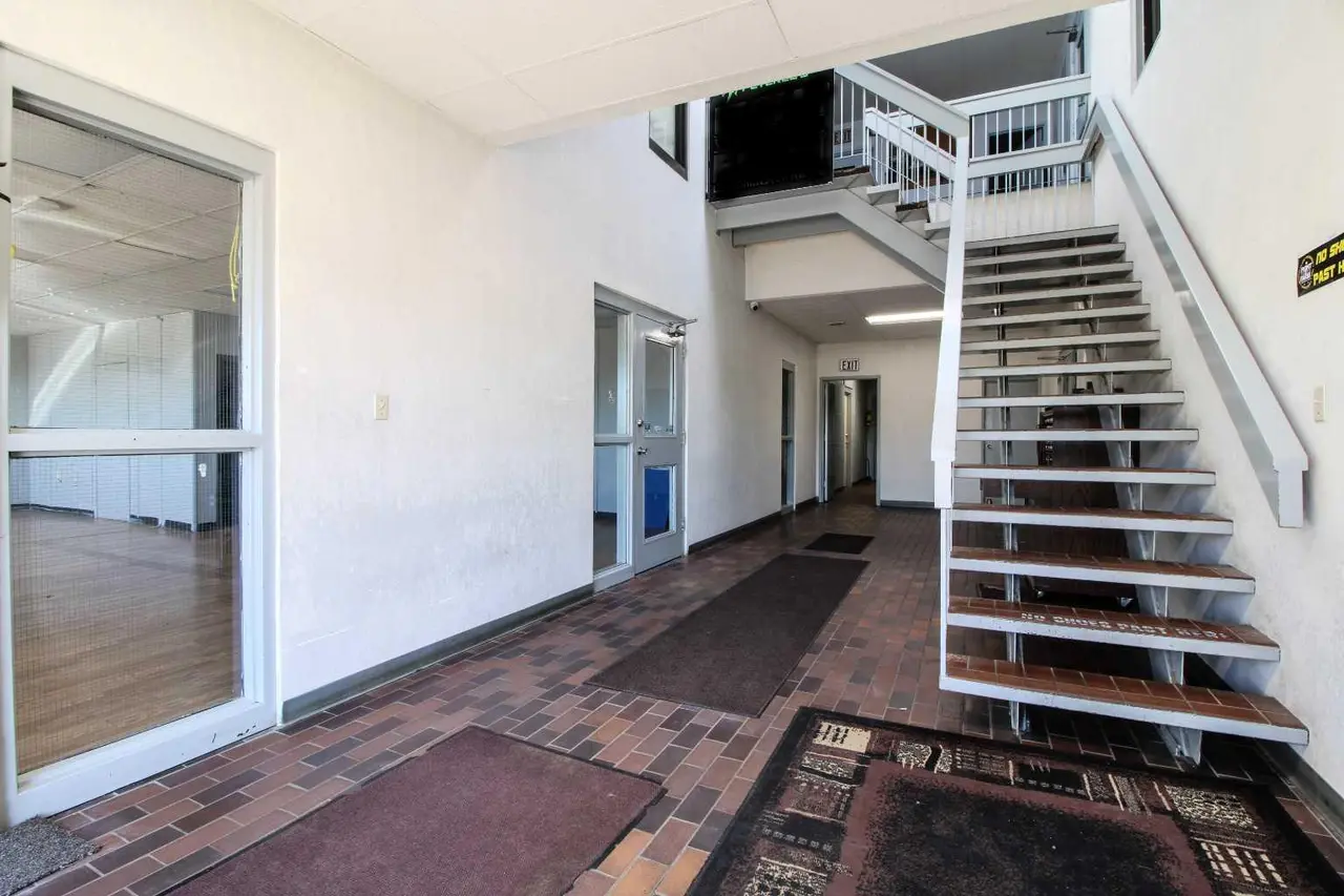 Main Floor West Half, 5720 44 Street 