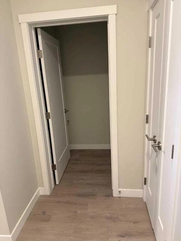 308, 660 Shawnee Square SW