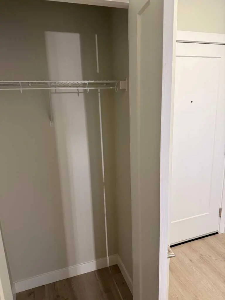 308, 660 Shawnee Square SW