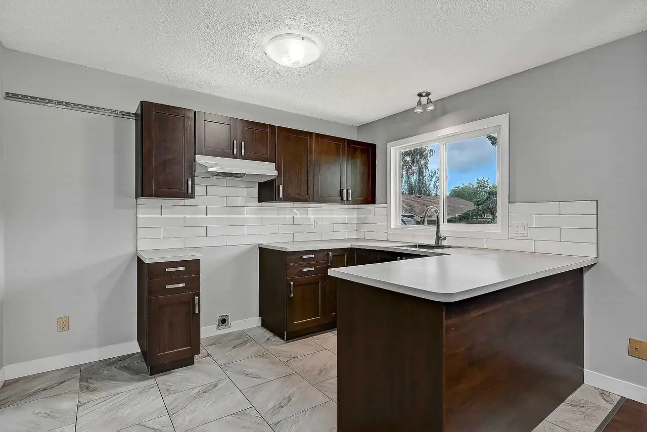 7634 Patterson Drive 