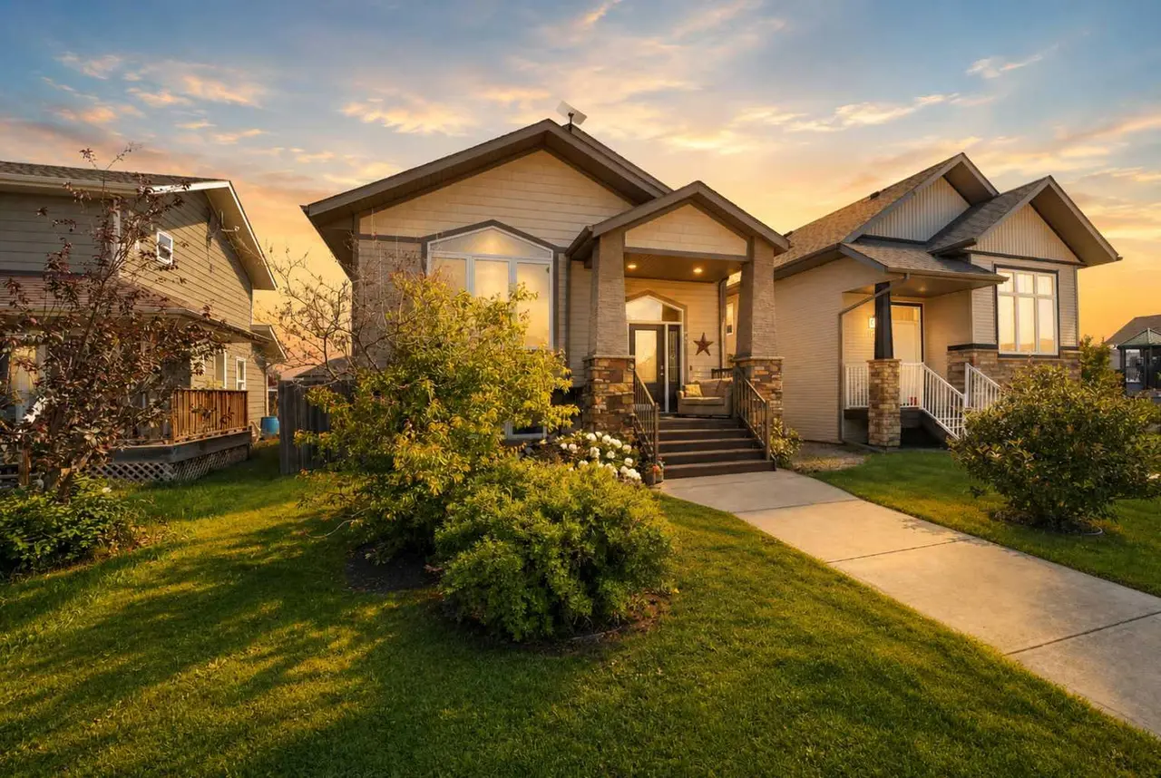 84 Mackenzie Crescent 