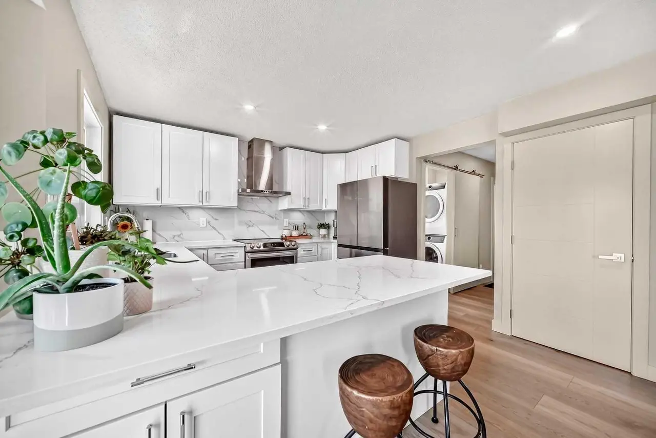21 Shawbrooke Bay SW