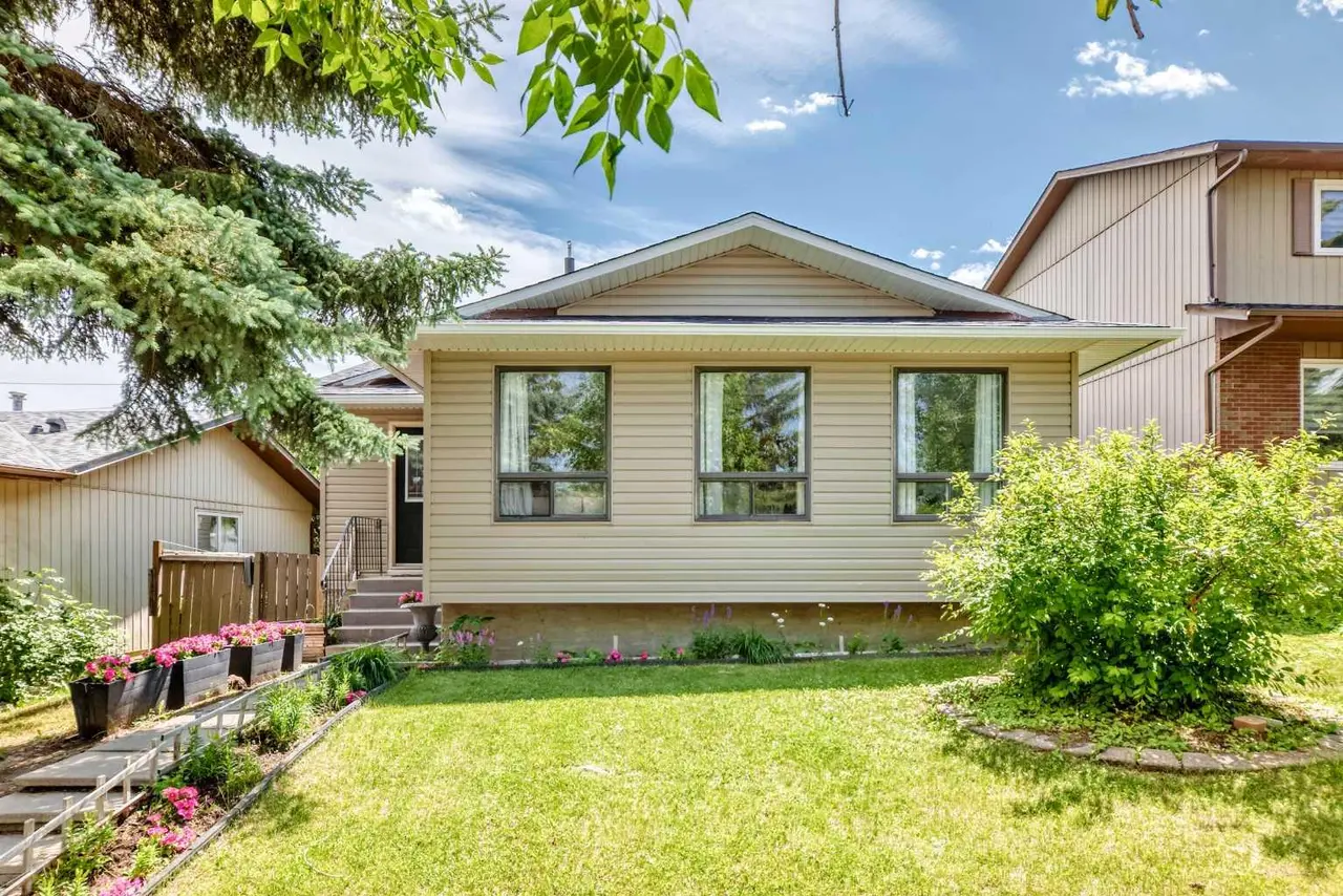 11 Bedford Drive NE