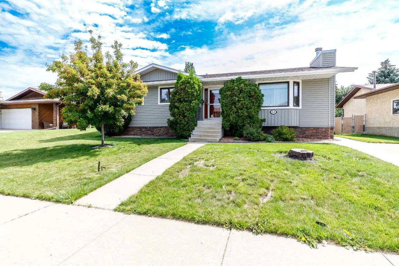 88 McCullough  Cresent  