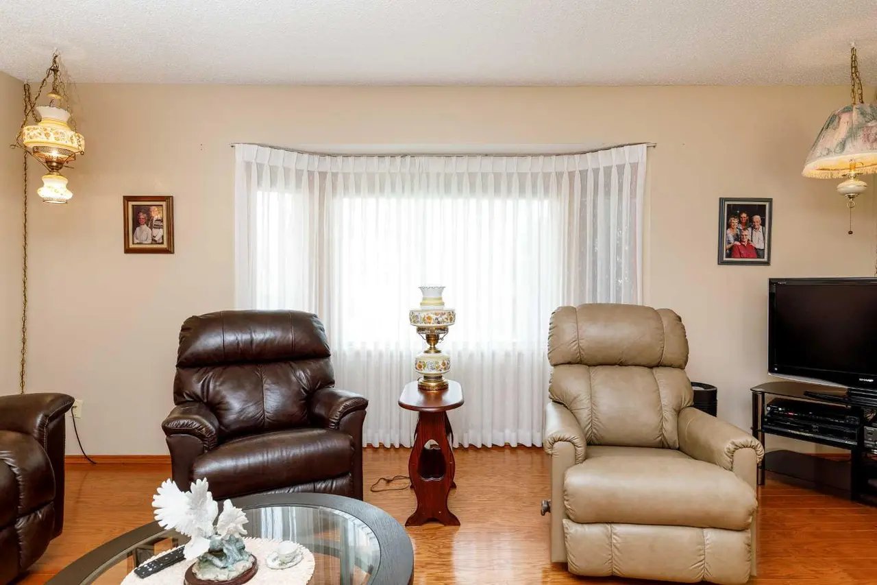 88 McCullough  Cresent  