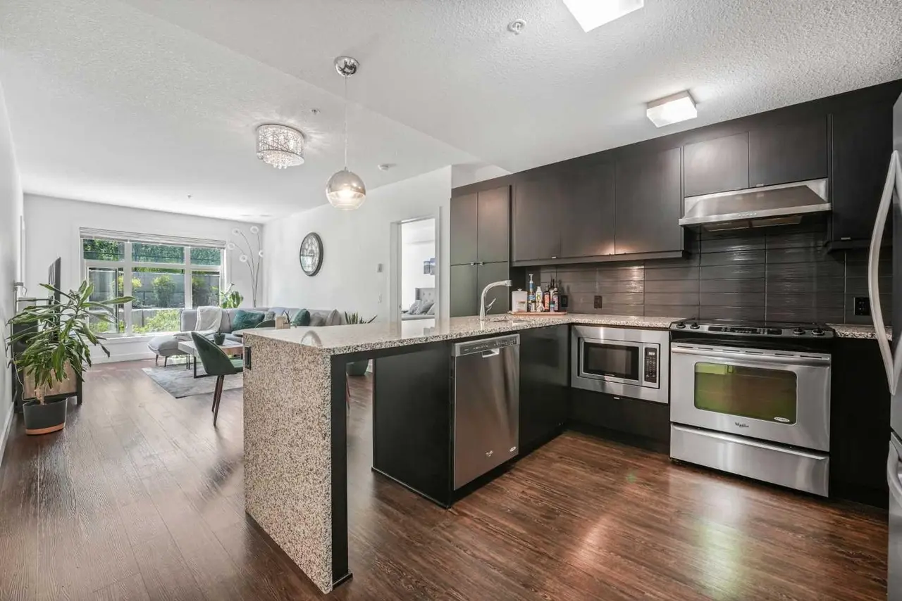 111, 25 Aspenmont Heights SW