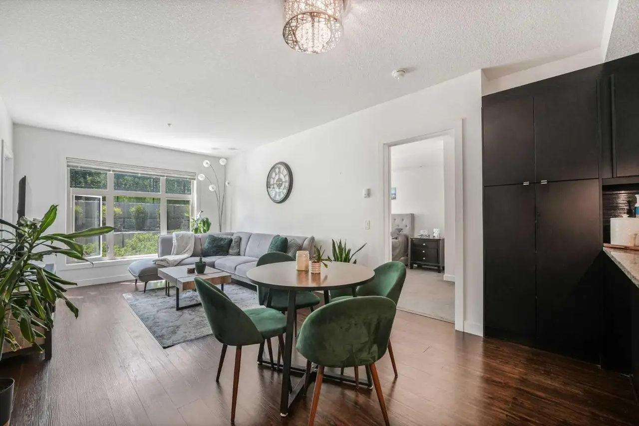 111, 25 Aspenmont Heights SW