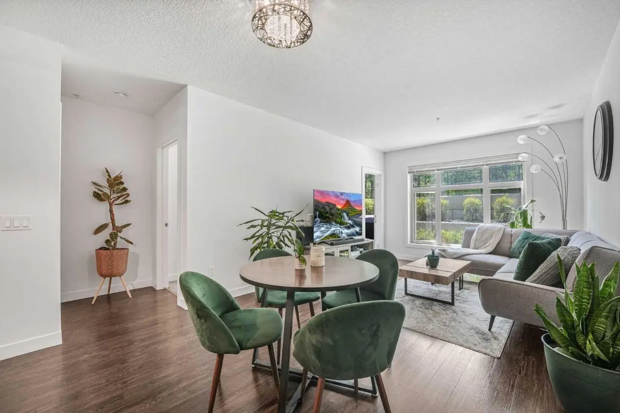 111, 25 Aspenmont Heights SW