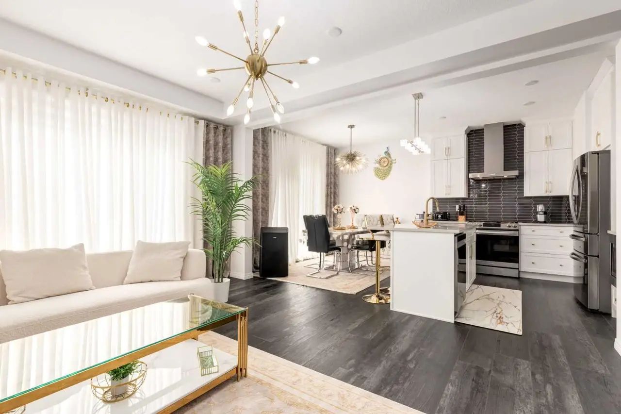 14 Cityside Terrace NE