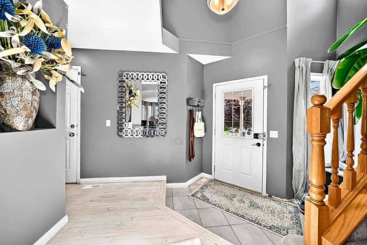 216 Hidden Spring Green NW