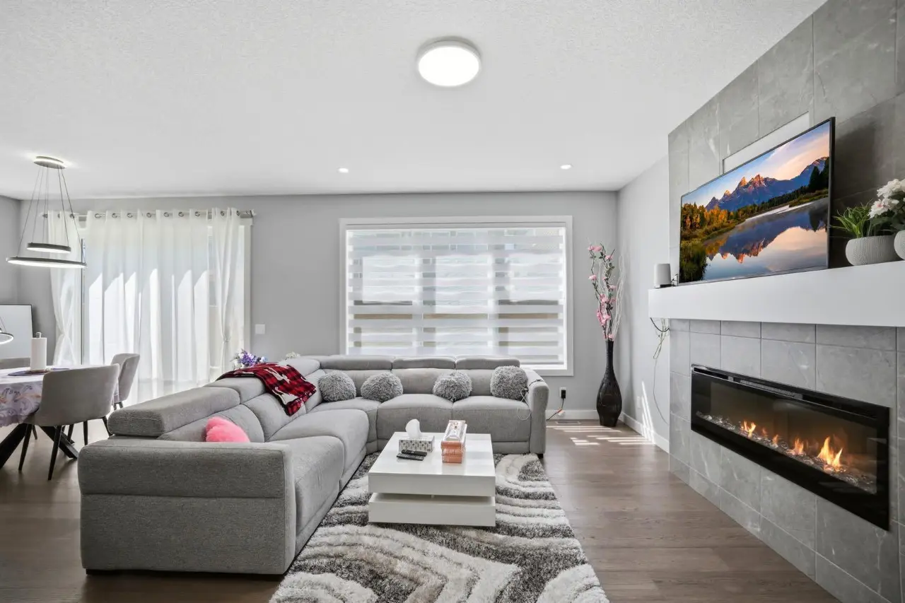 79 amblefield Grove NW