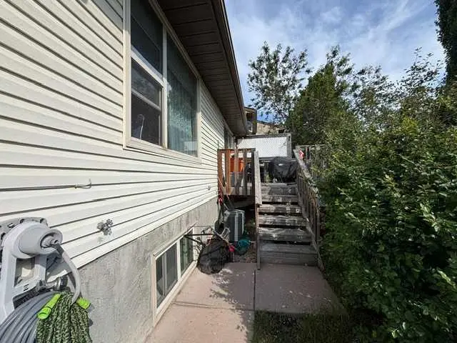 107 Silvergrove Road NW