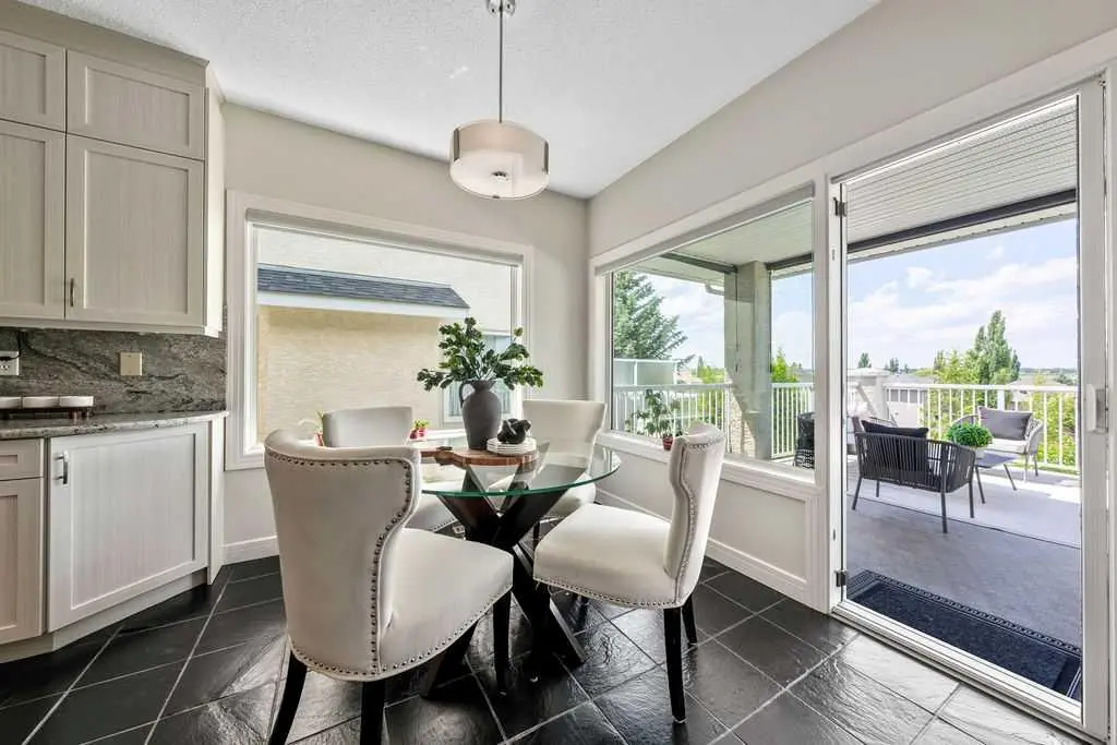 410 Mt Sparrowhawk Place SE