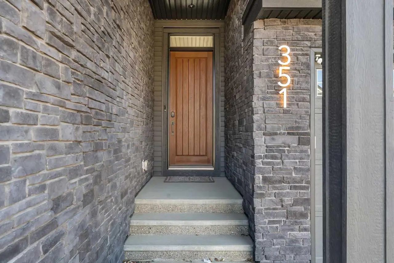 351 Lucas Way NW