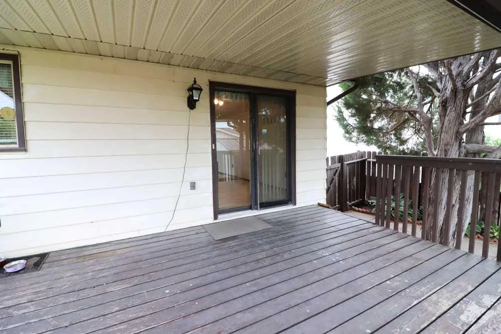 89 East Glen Drive SE