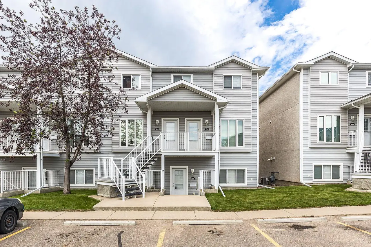 328 Northlands Pointe NE