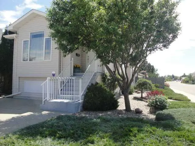 94 Heritage Lane W