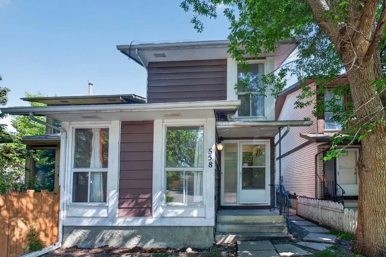 558 Whitehill Place NE