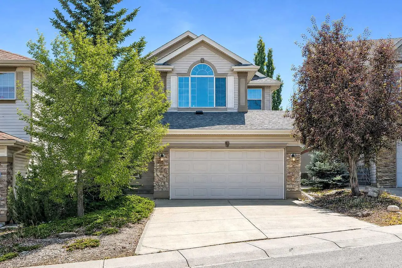 112 Panamount Rise NW