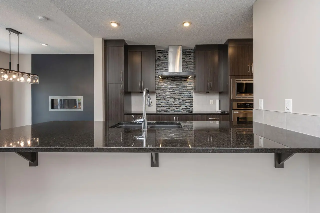 135 Evansridge Crescent NW