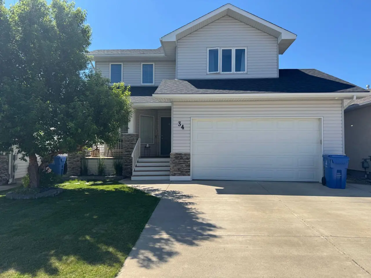 34 Riverbrook Close W