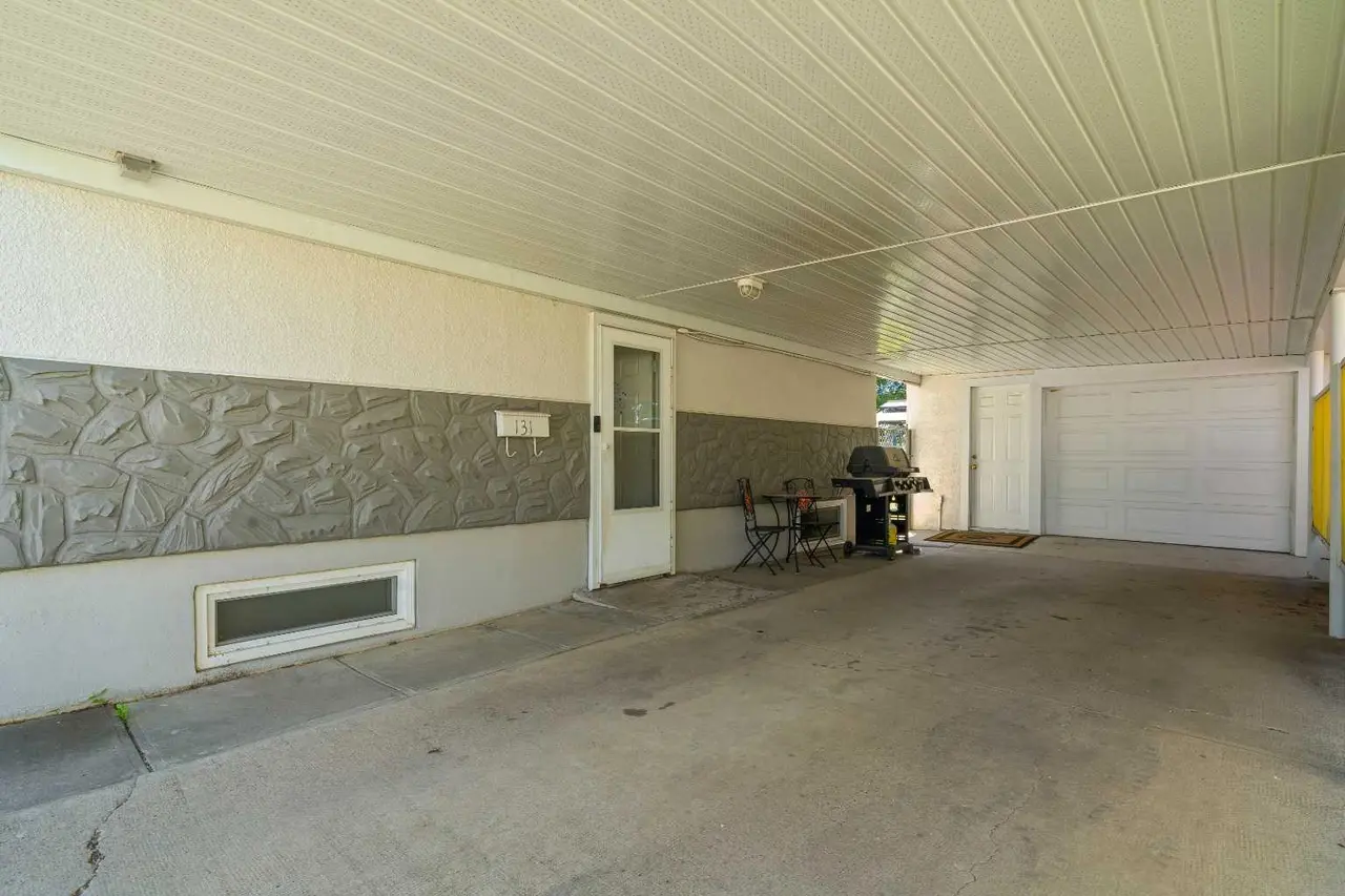 131 Mitchell Crescent NW