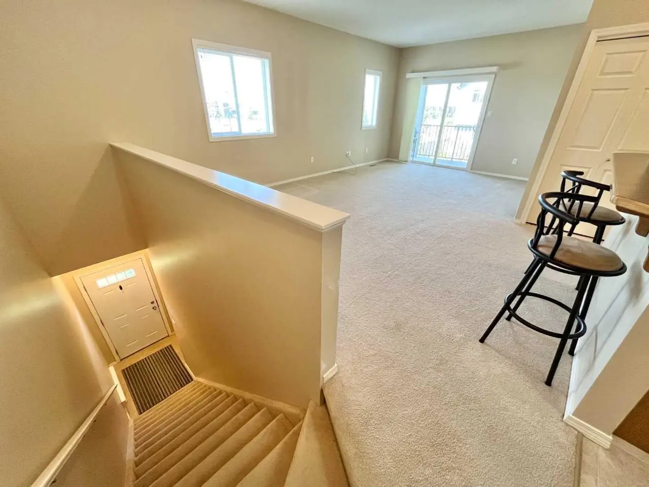 7, 137 Silkstone Road W