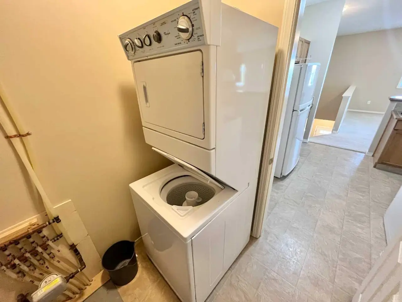 7, 137 Silkstone Road W