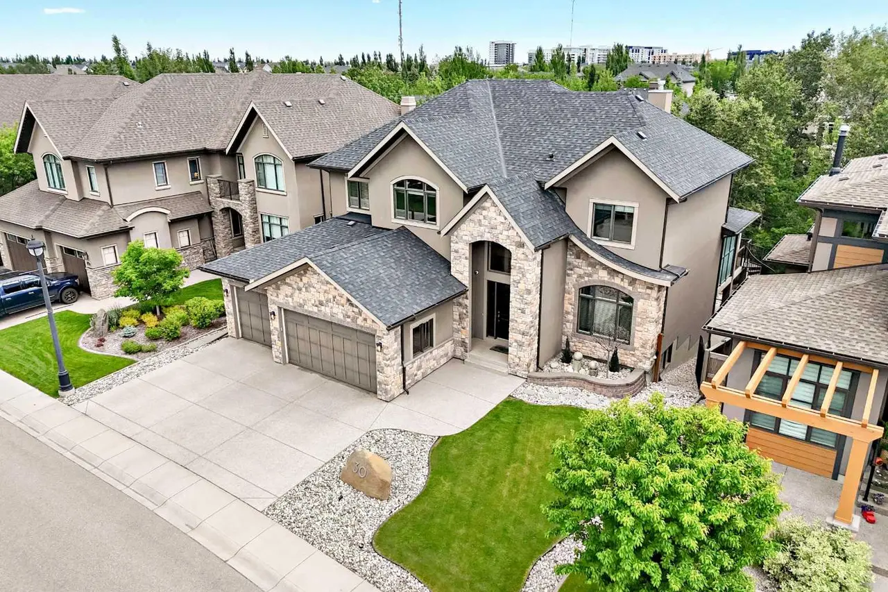 30 Wexford Way SW