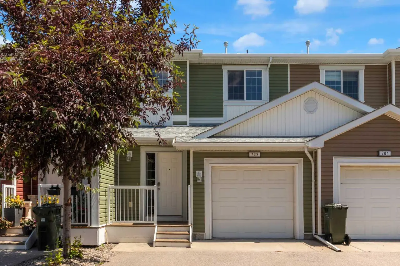 702, 800 Yankee Valley Boulevard SE