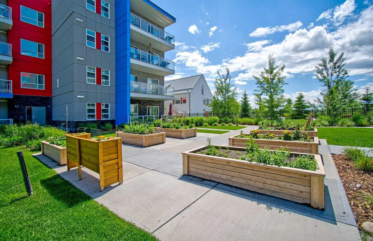 2214, 19489 Main Street SE