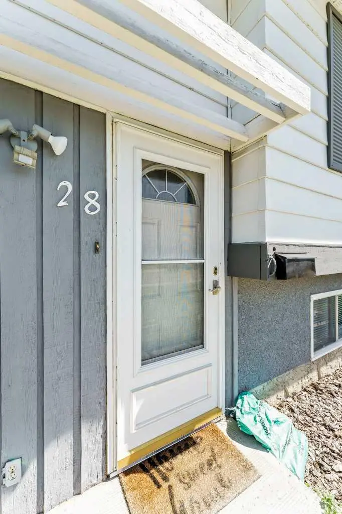 28 Rossdale Street SE