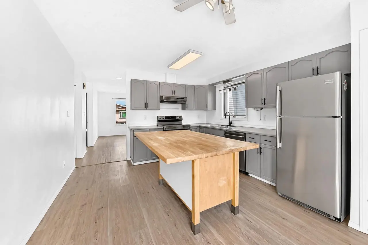 95 Eversole Crescent 