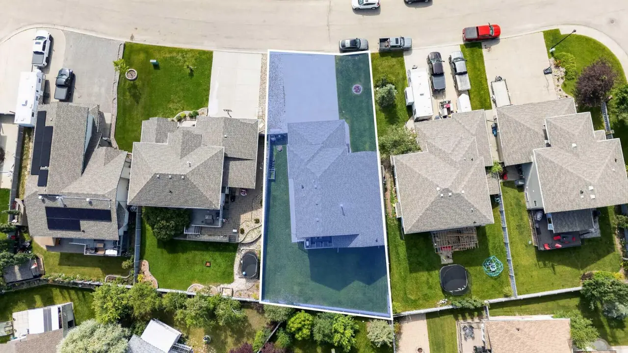 12605 Lakeshore Drive 