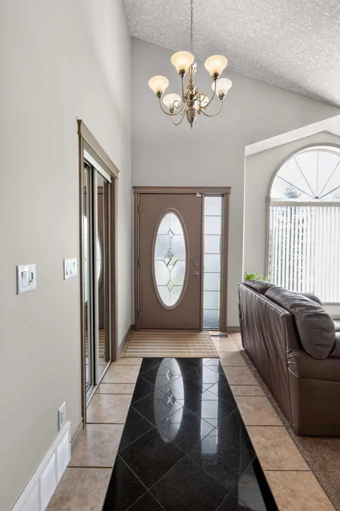 12605 Lakeshore Drive 