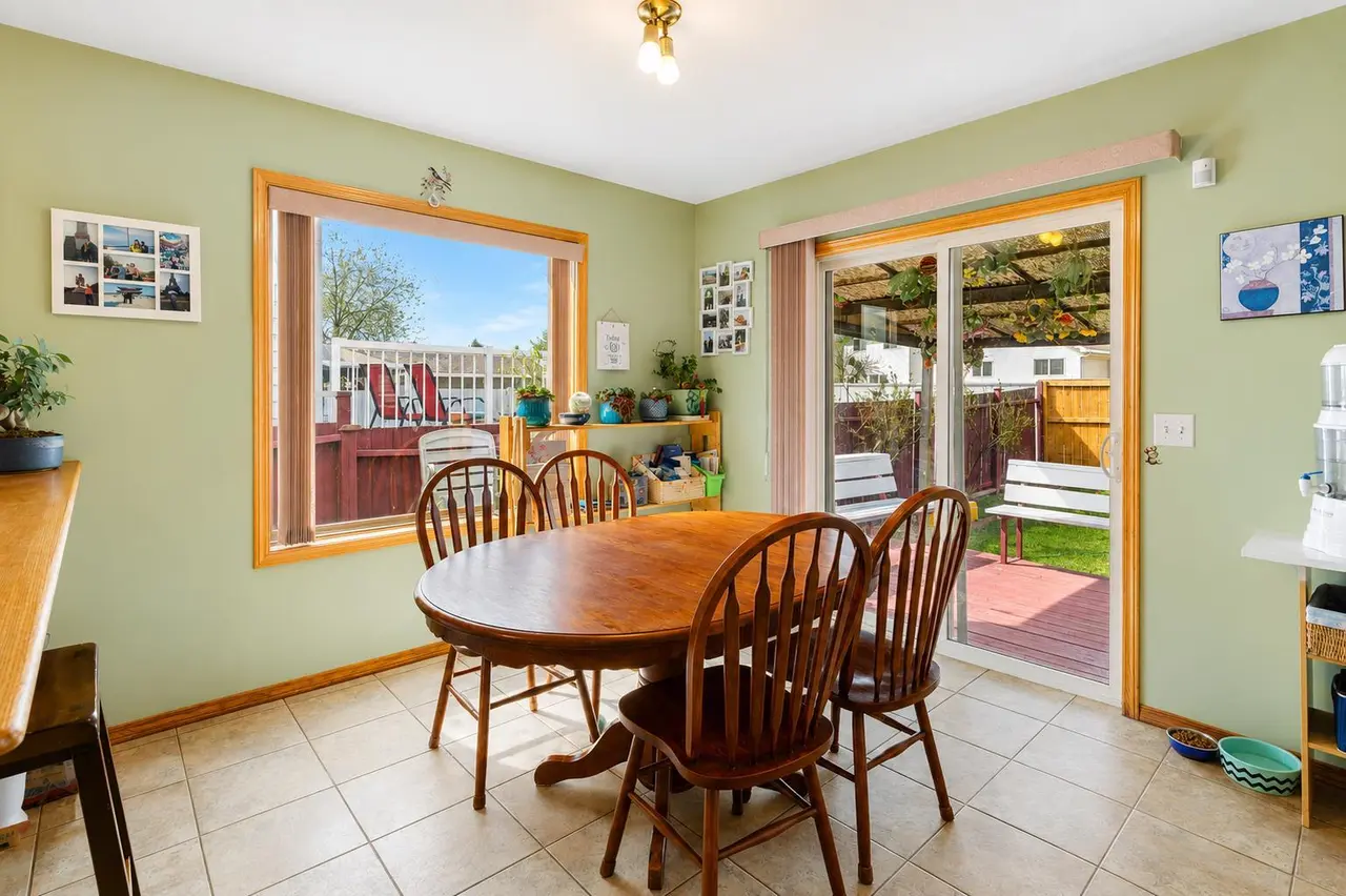 179 Erin Park Drive SE