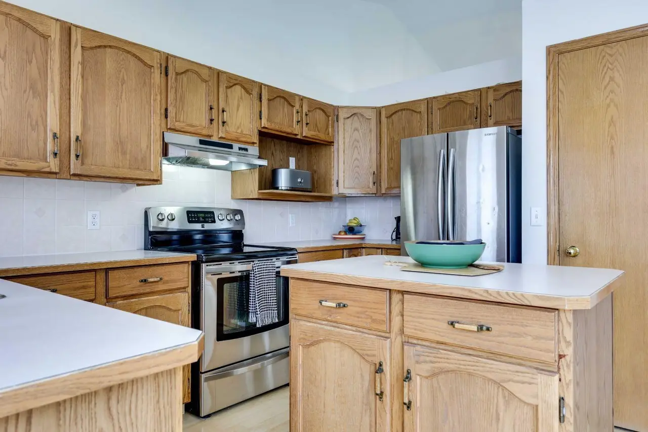 23 Sandalwood Close NW