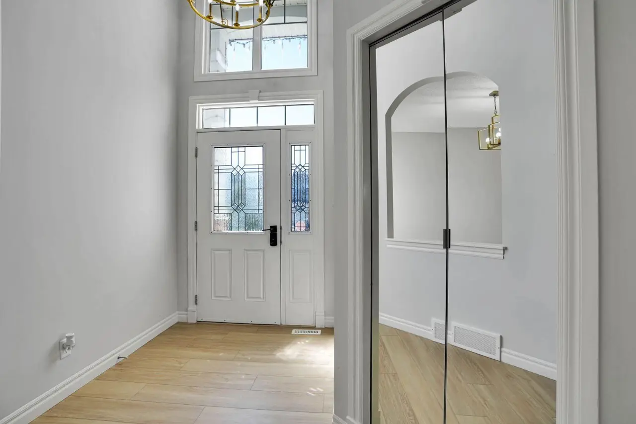 117 Hawkmere Place 