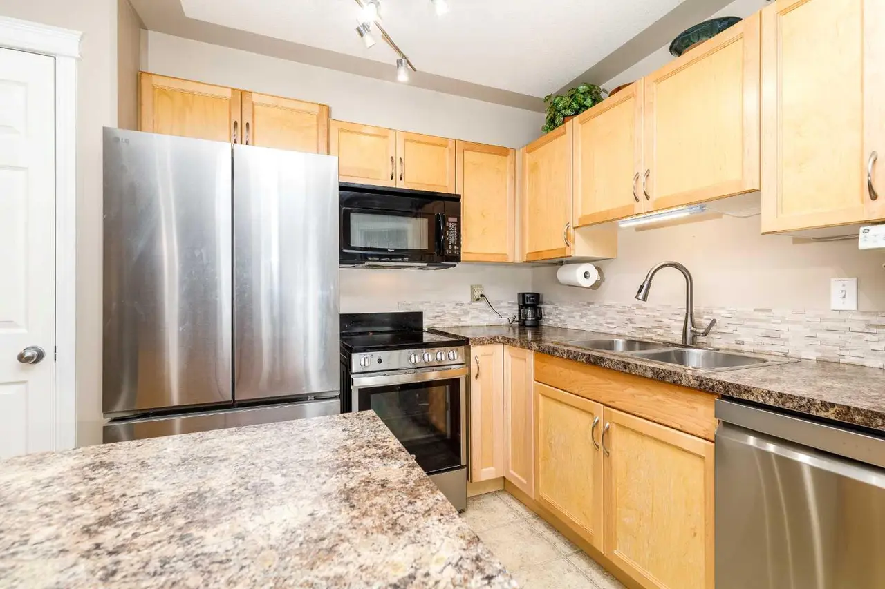 303, 5601 KERRY WOOD Drive 