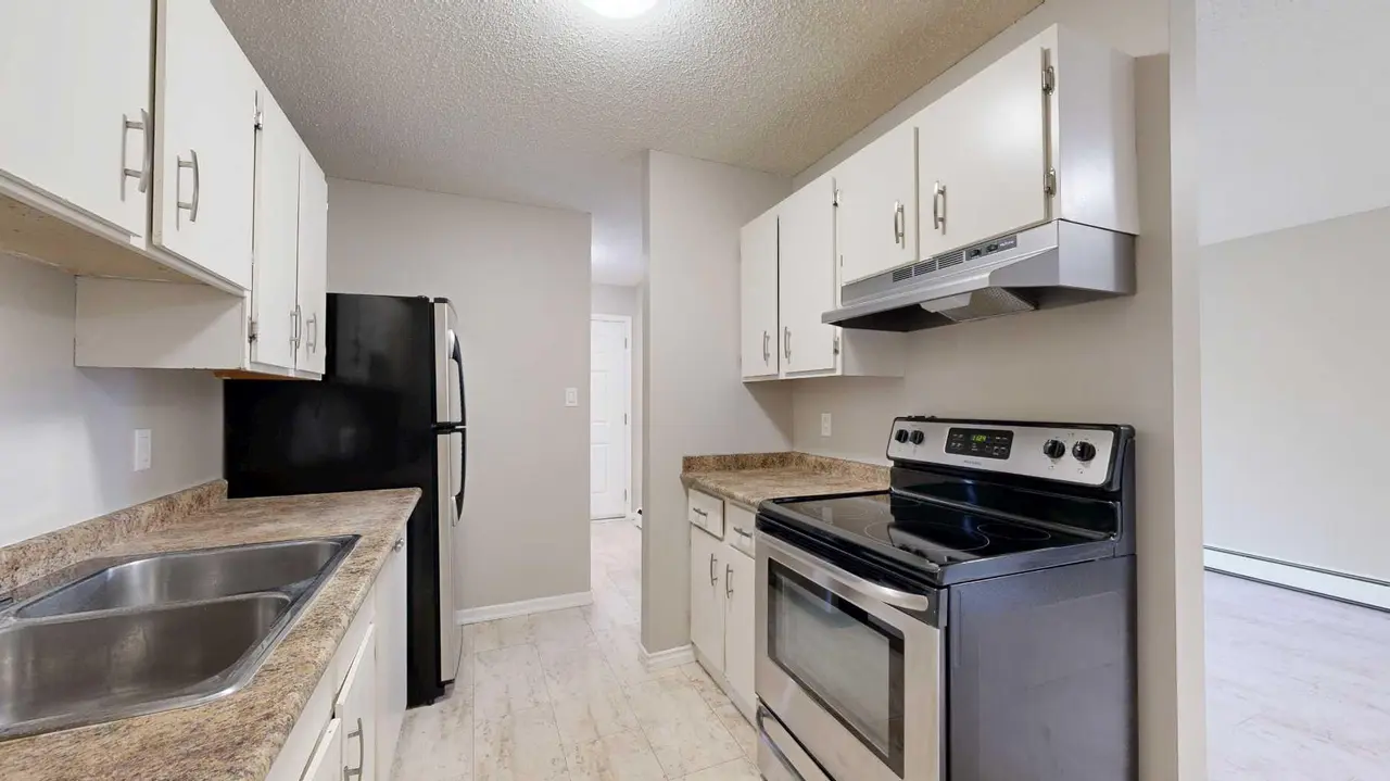 3104, 7201 Poplar Drive 