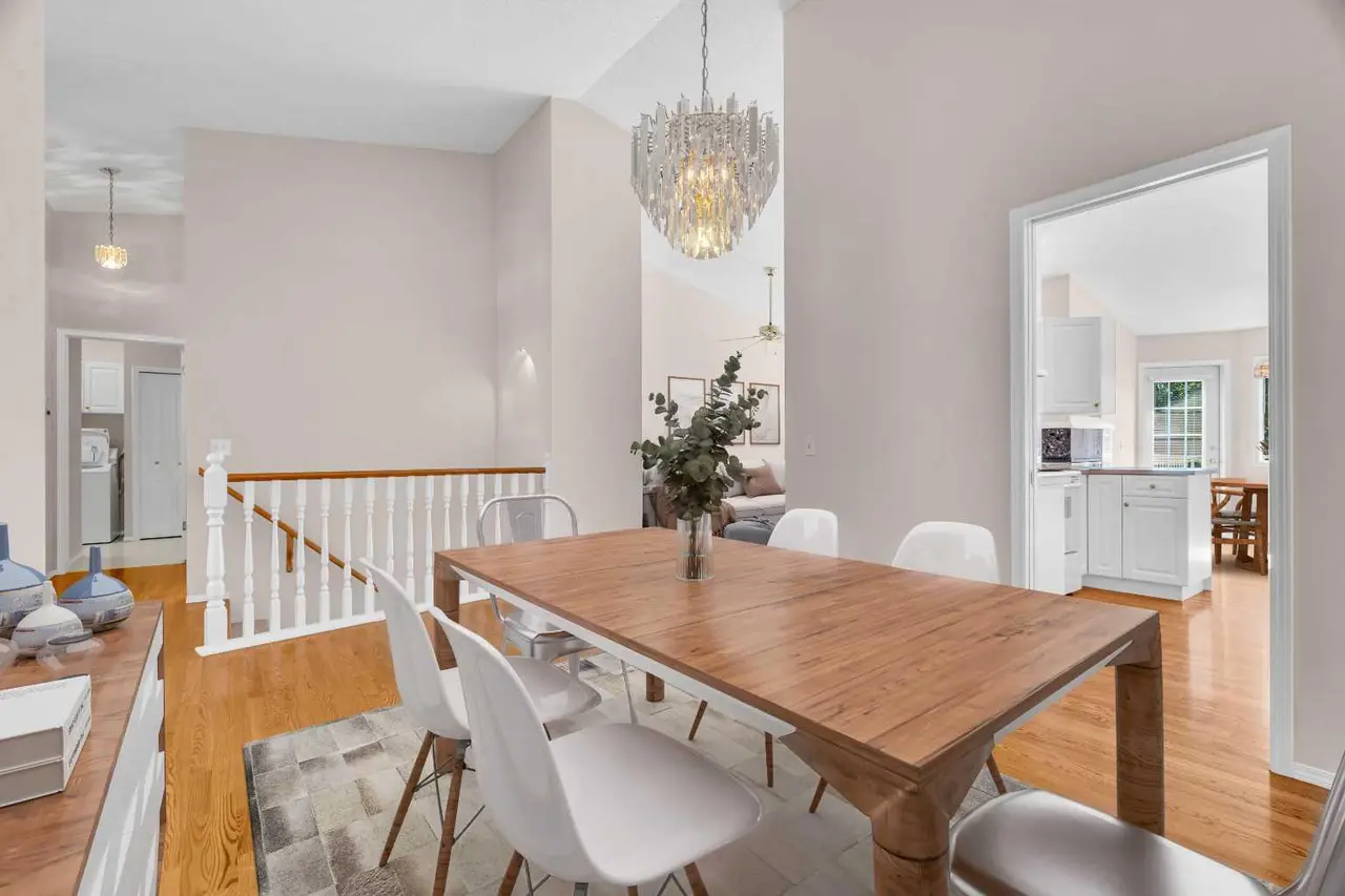58 Evergreen Bay SW