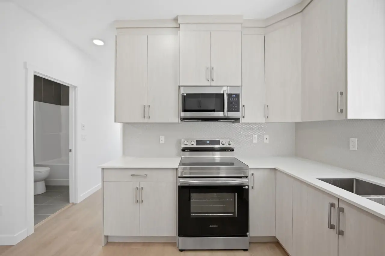 348 Cornerbrook Drive NE